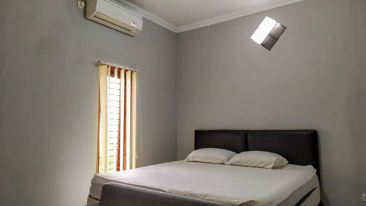Omah Leren Mitra Reddoorz Near Gembiraloka Zoo Yogyakarta Hotel Bagian luar foto