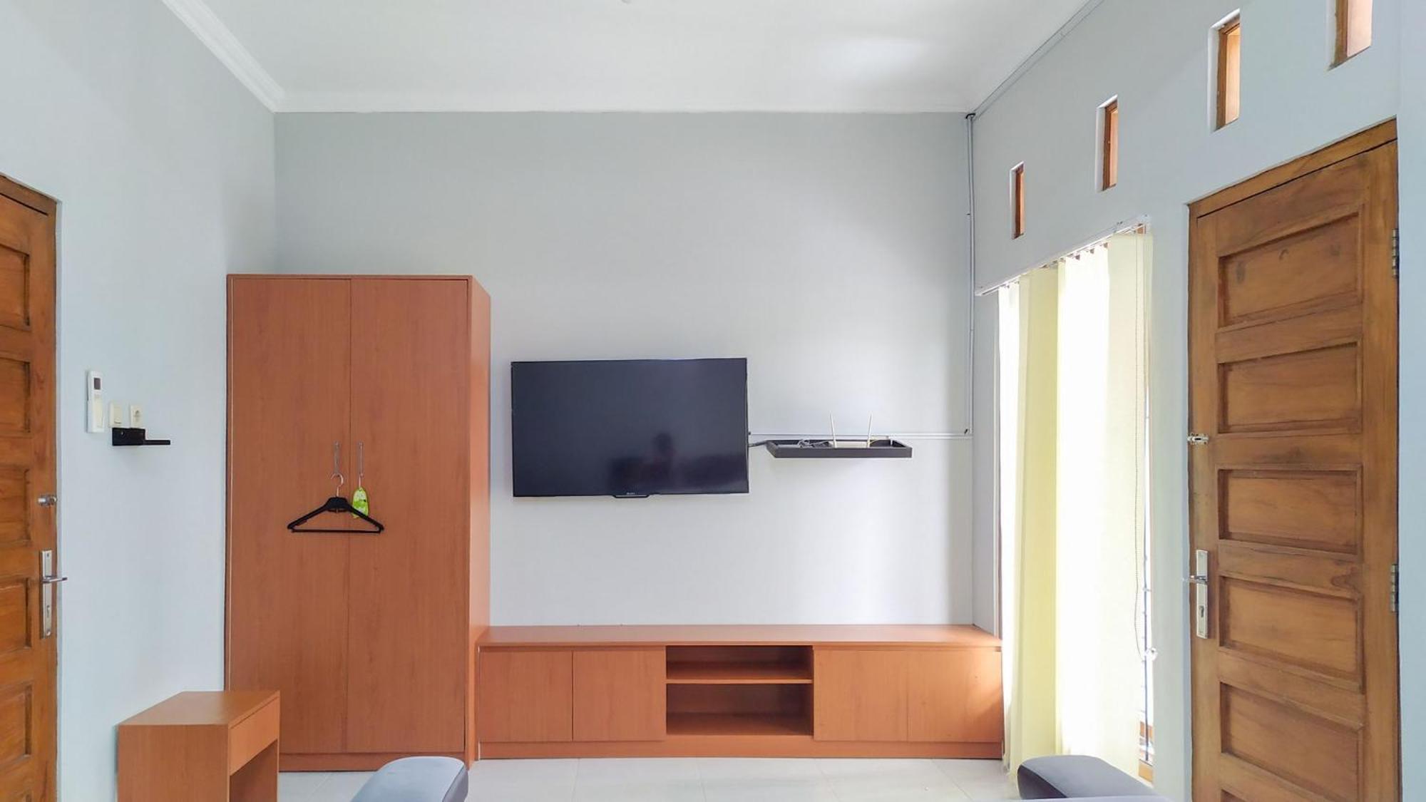 Omah Leren Mitra Reddoorz Near Gembiraloka Zoo Yogyakarta Hotel Bagian luar foto