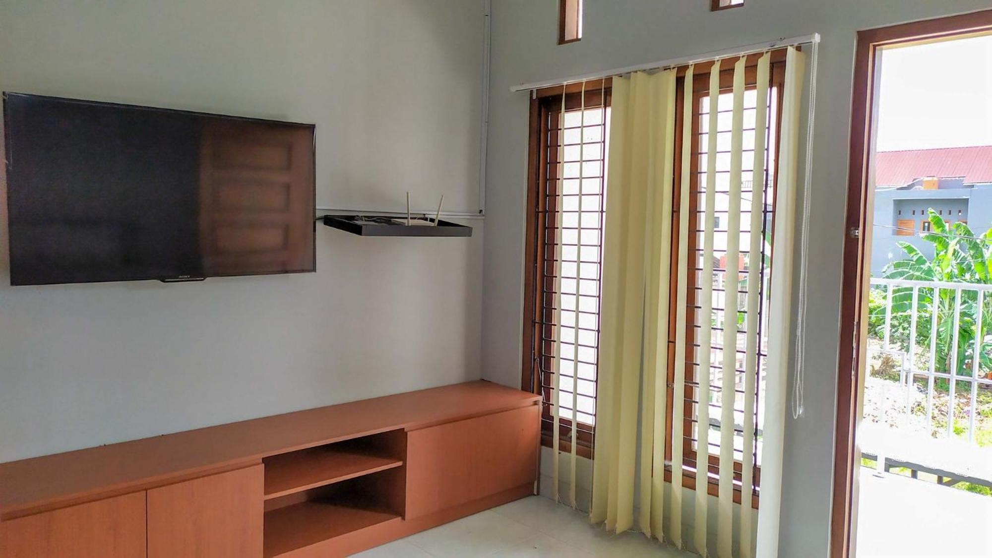 Omah Leren Mitra Reddoorz Near Gembiraloka Zoo Yogyakarta Hotel Bagian luar foto